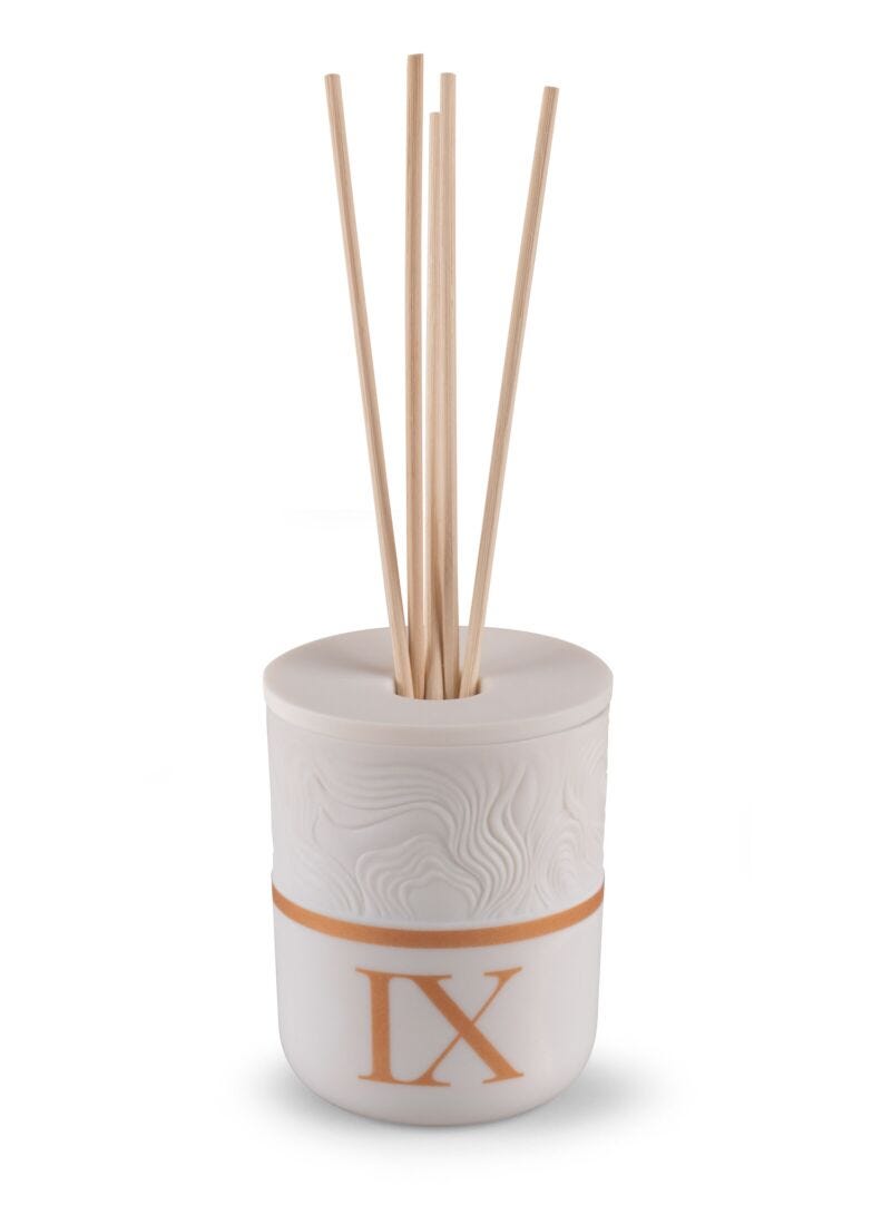 Aroma Diffuser Timeless IX. Gardens of Valencia Scent in Lladró