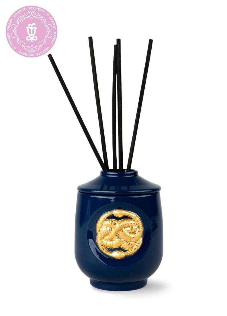 Snake Perfume diffuser Luxurious animals. A Secret Orient Scent in Lladró