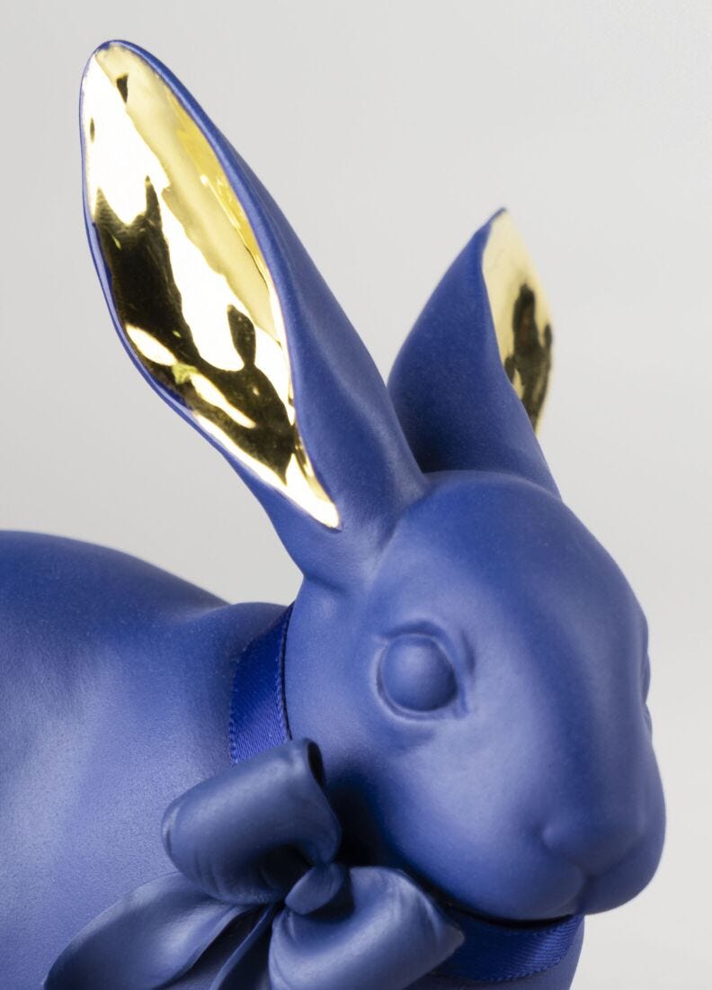 Attentive Bunny. Blue-Gold - Lladro-USA