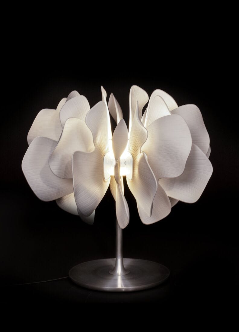Nightbloom Table Lamp. White. (US) in Lladró