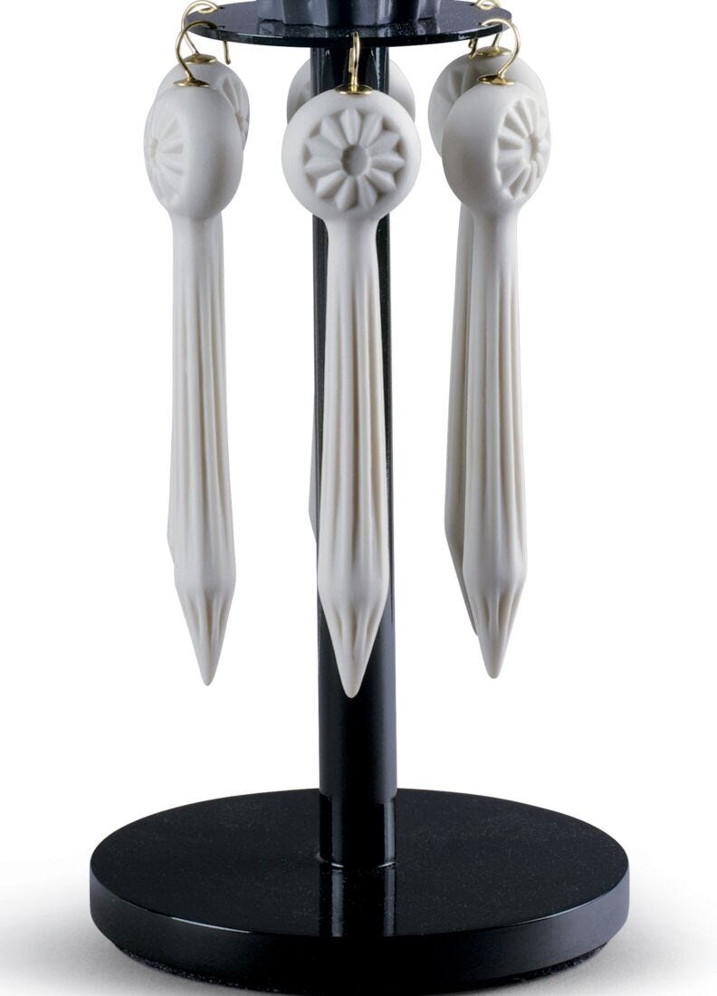 Belle de Nuit Lithophane Table Lamp with Tears. Black (CE), 3 of 5