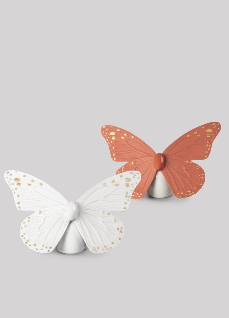 Butterfly Figurine. Golden Luster & Coral in Lladró