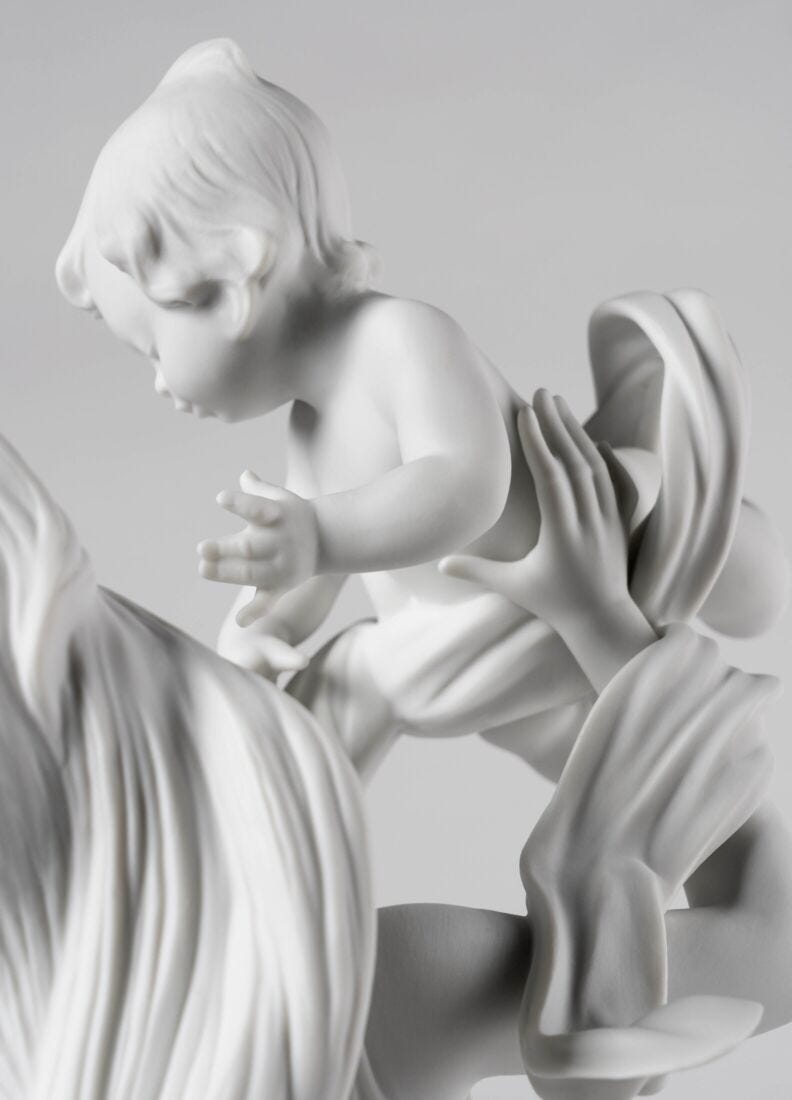 My Little Sweetie Mother Figurine. Matte White in Lladró