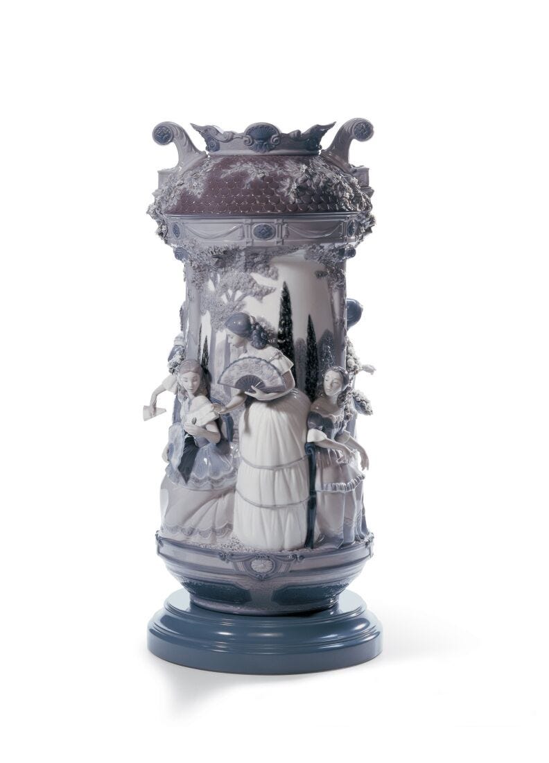 Ladies in The Garden Vase. Limited Edition. Grey and Silver Luster in Lladró