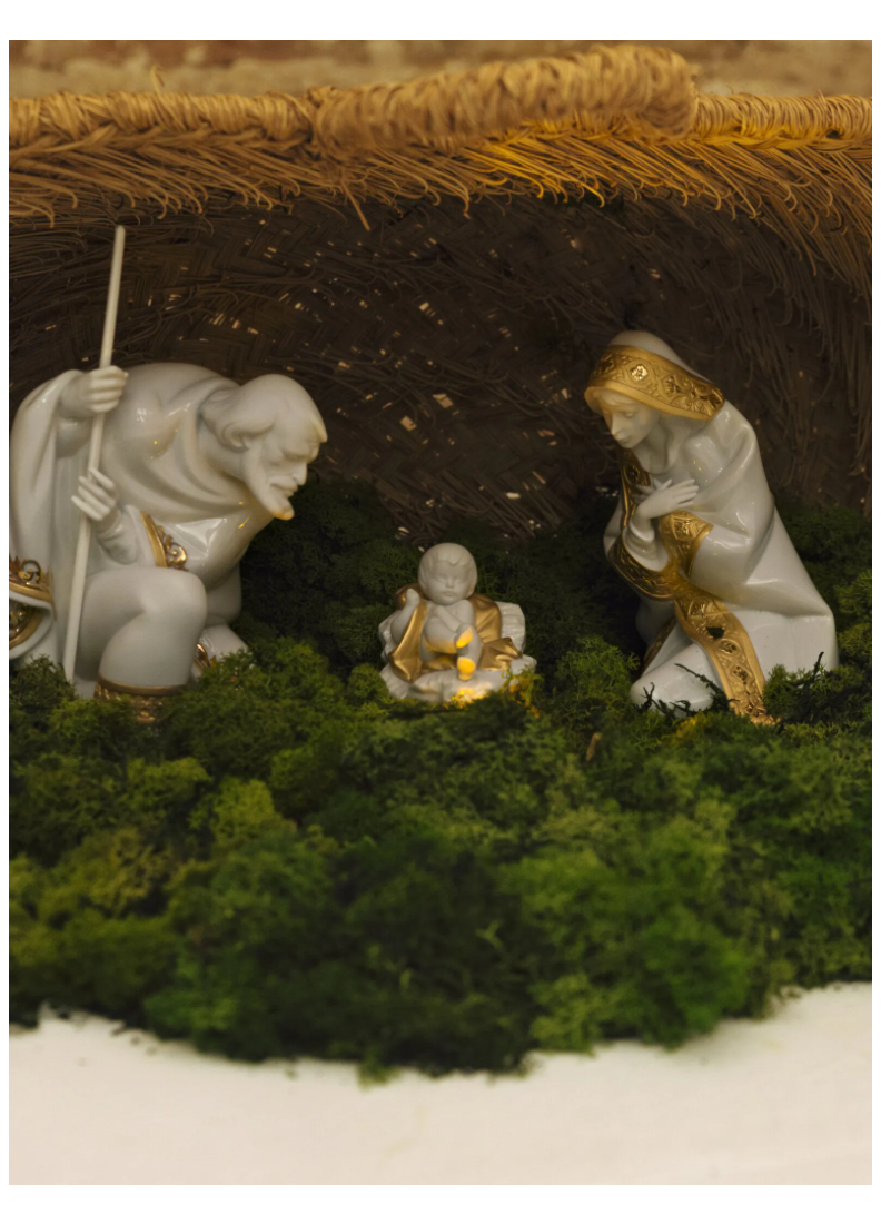 Set Silent Night Nativity Figurine Golden Lustre in Lladró