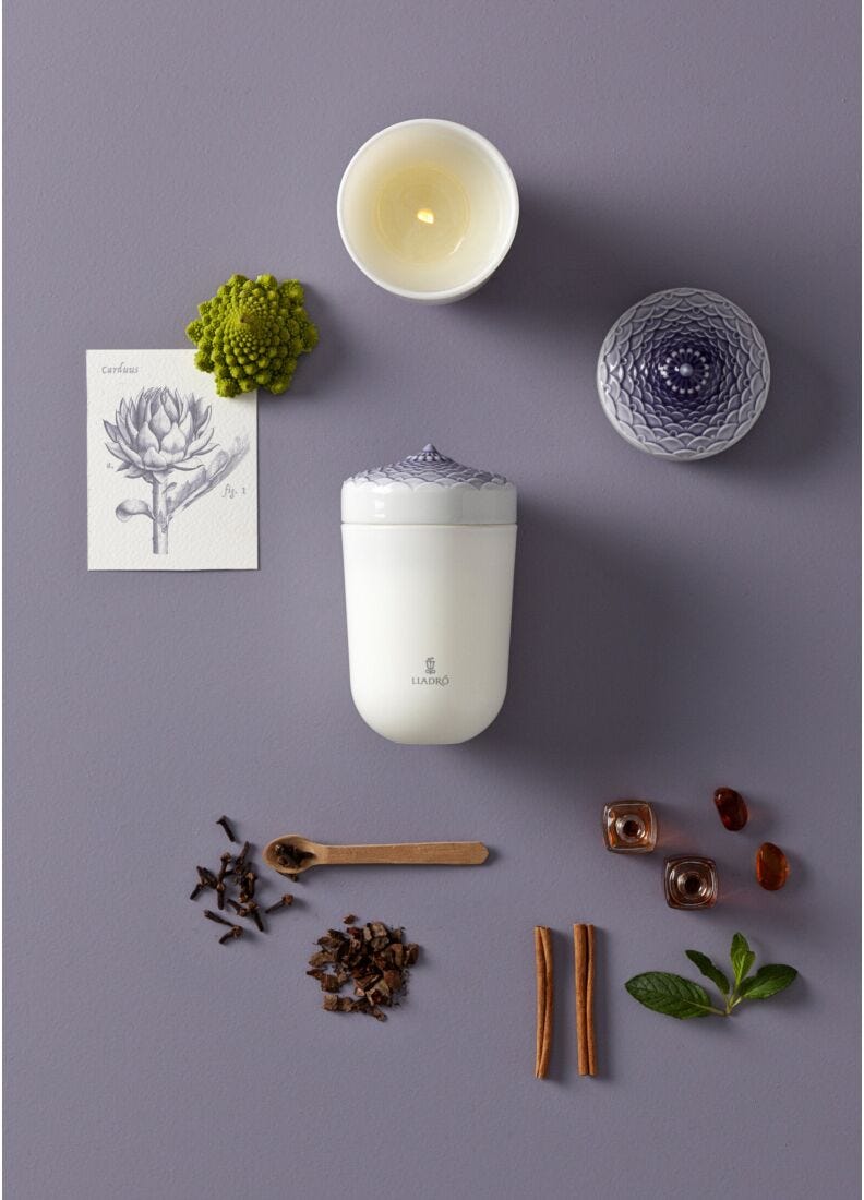 Echoes of Nature Candle. A Secret Orient Scent in Lladró