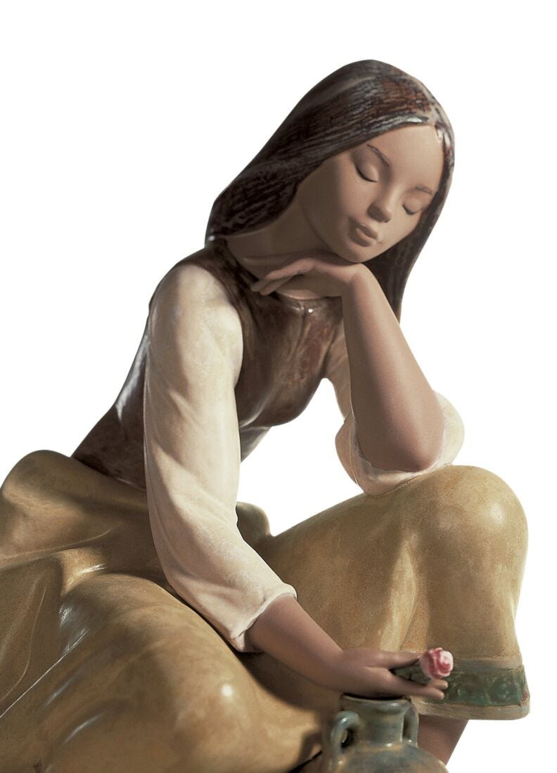 Classic Water Carrier Woman Figurine in Lladró