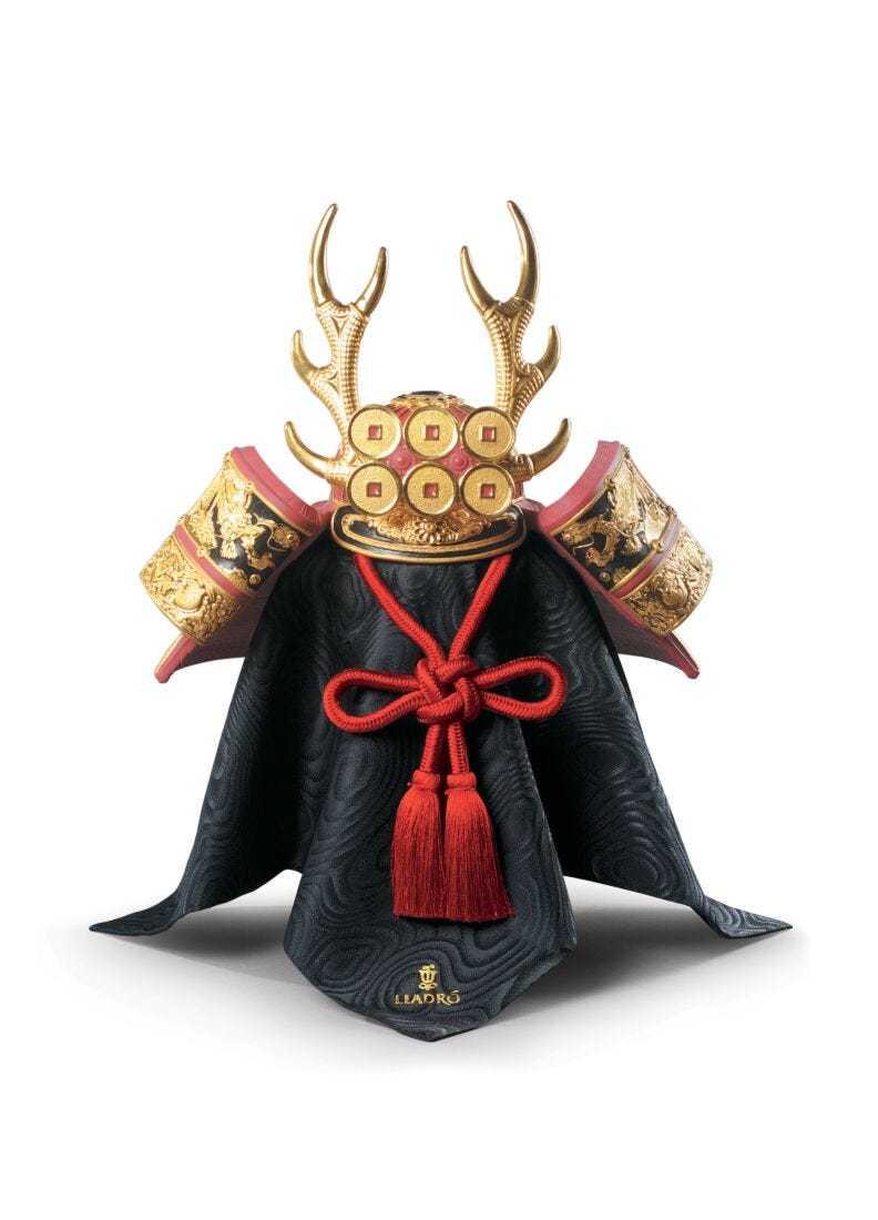 Red Samurai Helmet Figurine. Golden Lustre in Lladró