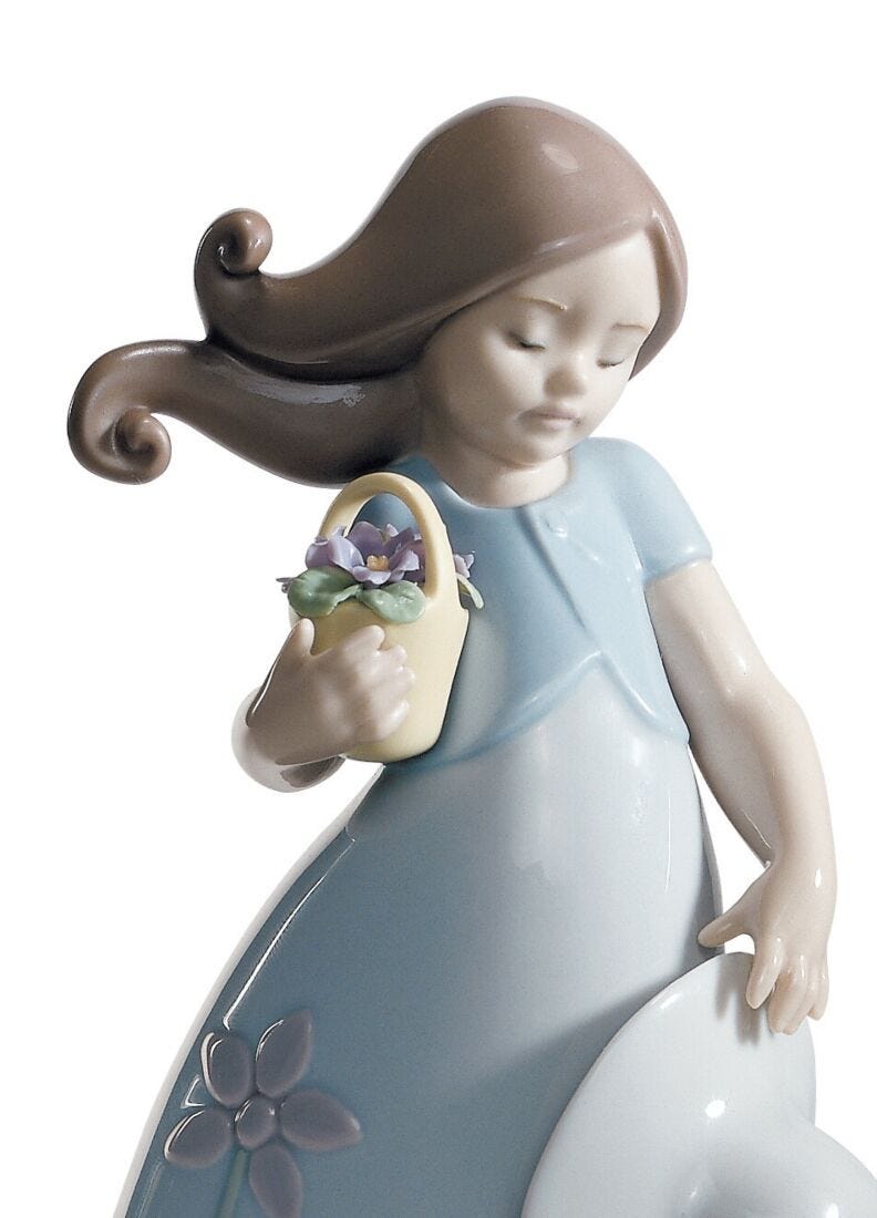 Little Violet Girl Figurine in Lladró