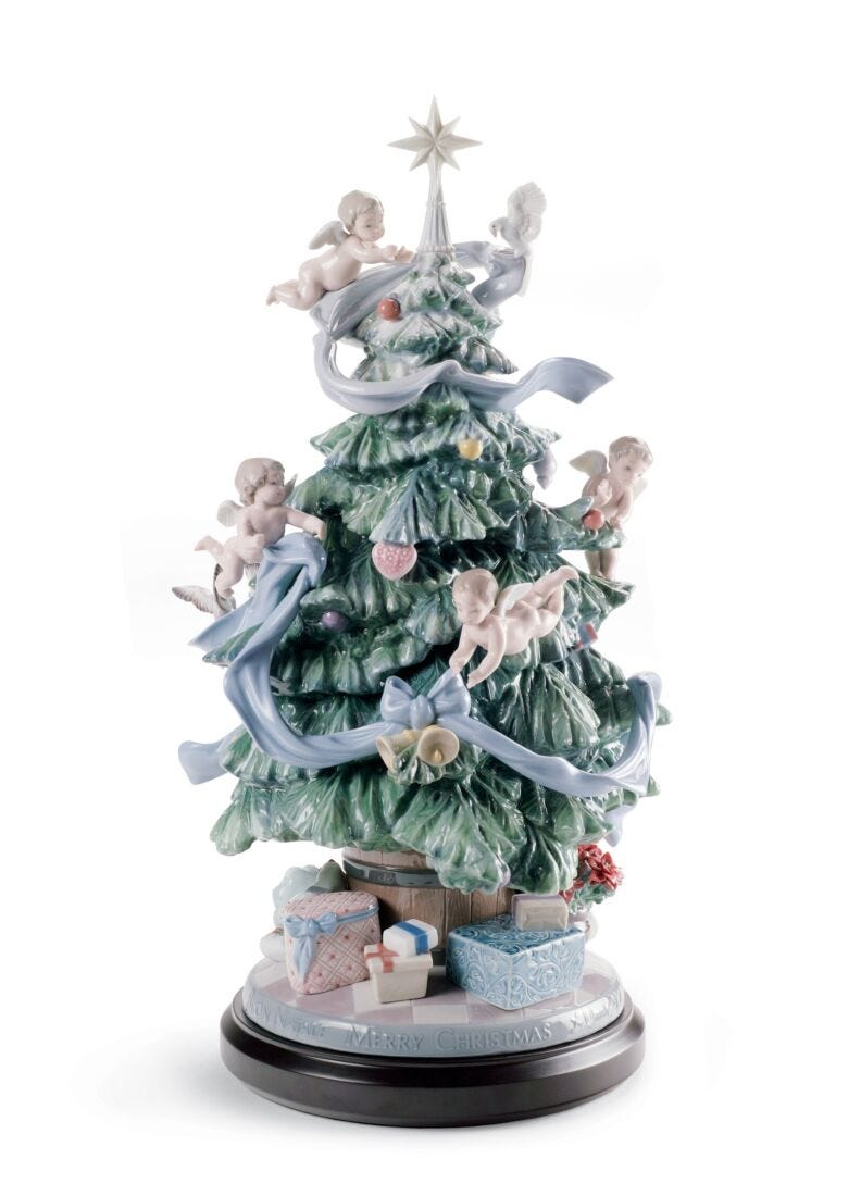 Great Christmas Tree Figurine. Limited Edition in Lladró