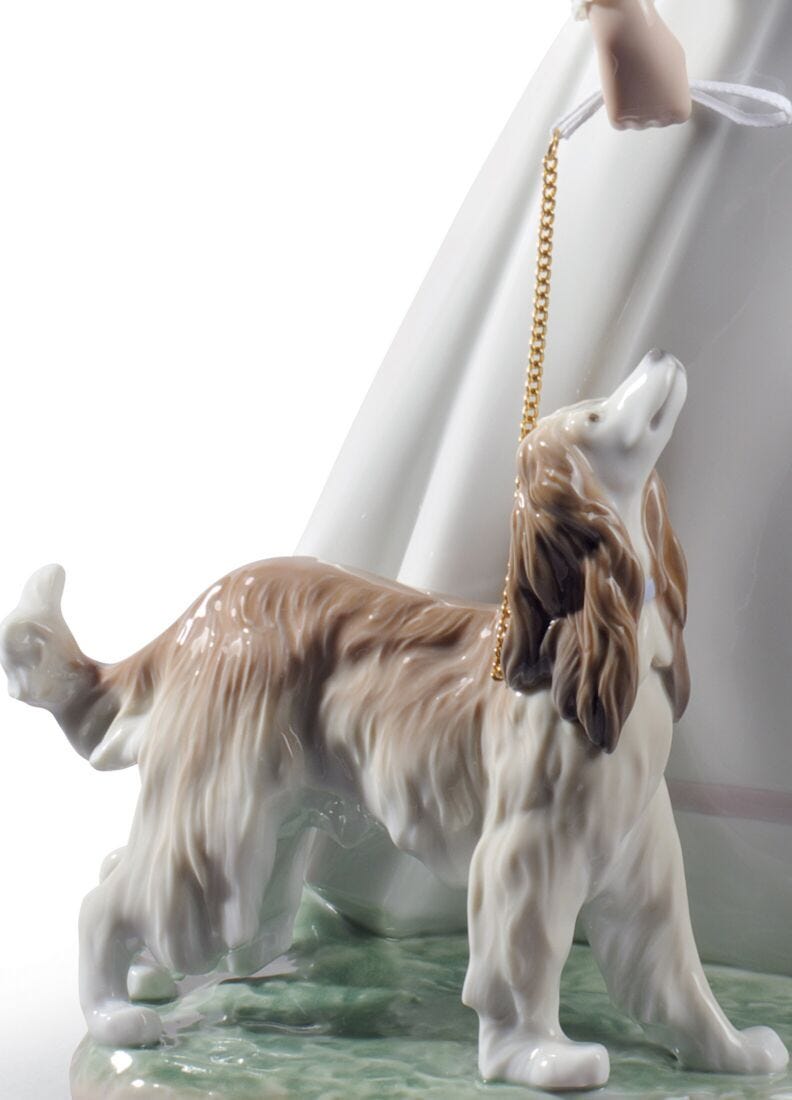 ショールの貴婦人 - Lladro-Japan ショールの貴婦人 - Lladro-Japan