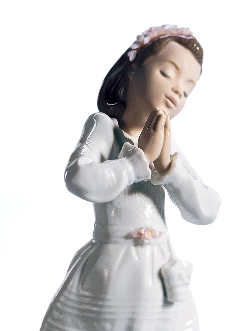 Communion Prayer Girl Figurine in Lladró