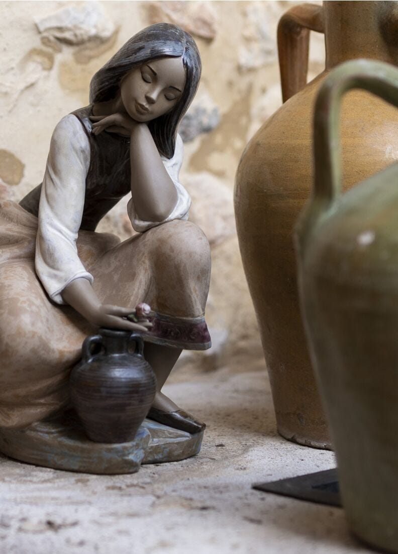 Classic Water Carrier Woman Figurine in Lladró