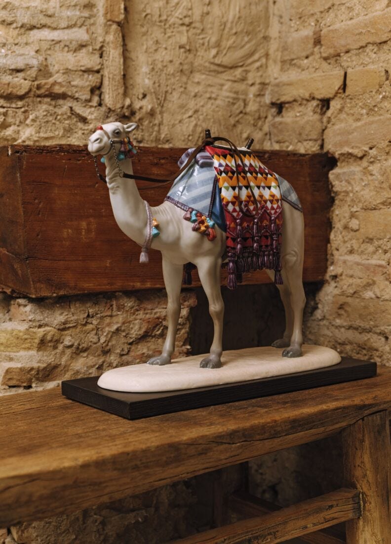 Camel Figurine Gloss. Limited Edition in Lladró