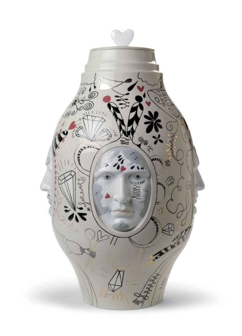 Medium Conversation Vase. Limited Edition in Lladró