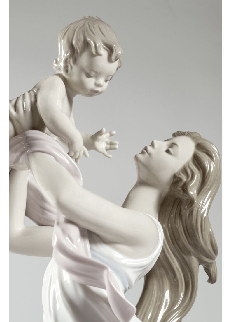 Figurina Madre Il mio bellissimo bebè in Lladró
