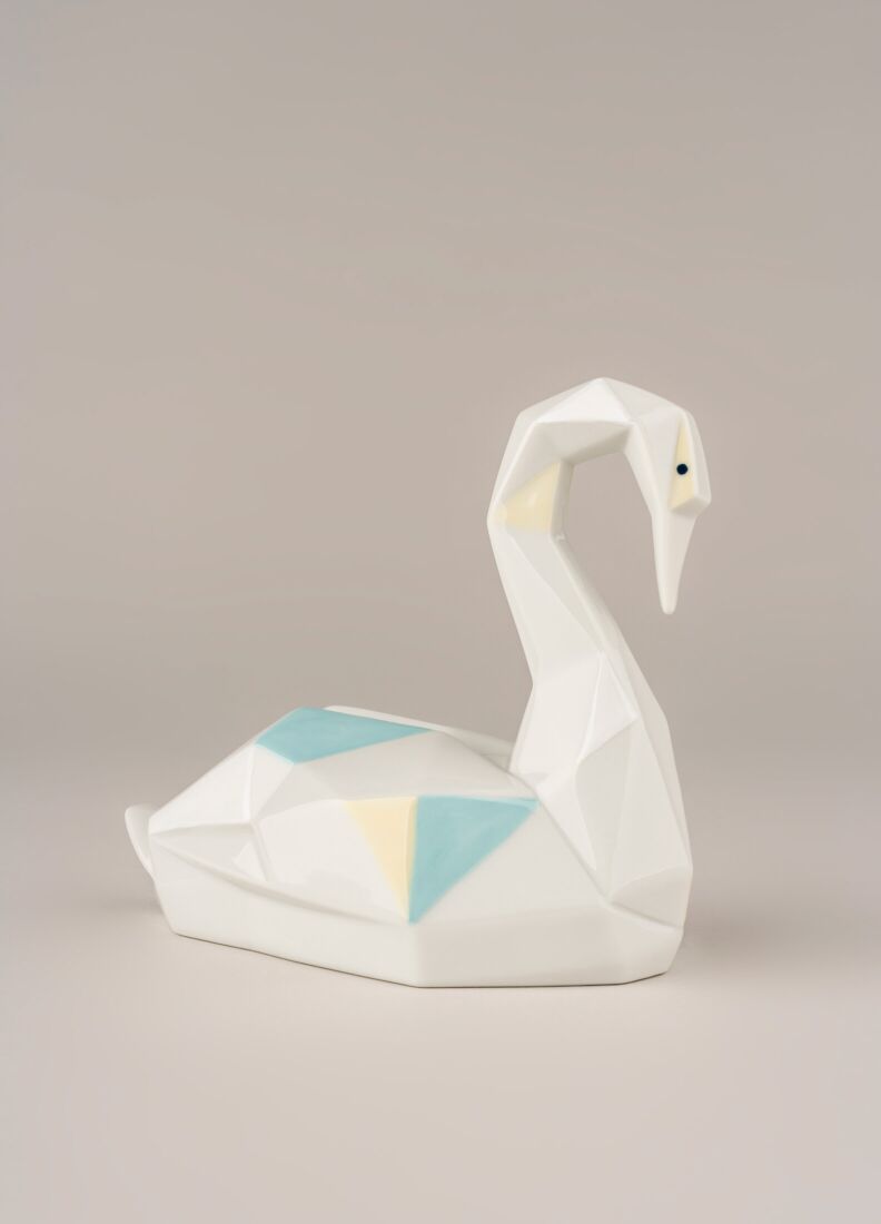 Swan Figurine in Lladró