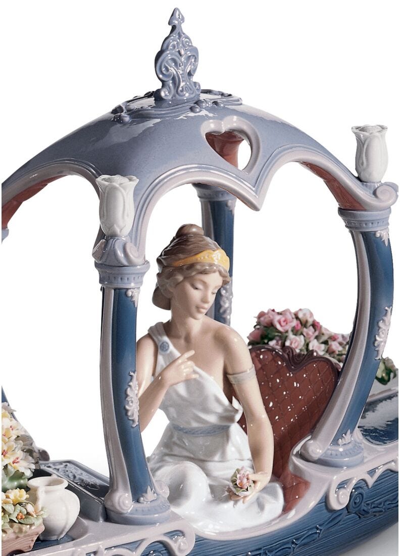 Gondola of Love goddess Sculpture. Limited Edition in Lladró