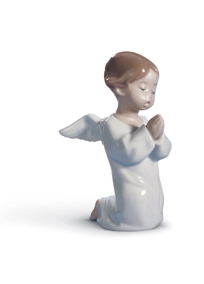 Angel Praying Figurine in Lladró