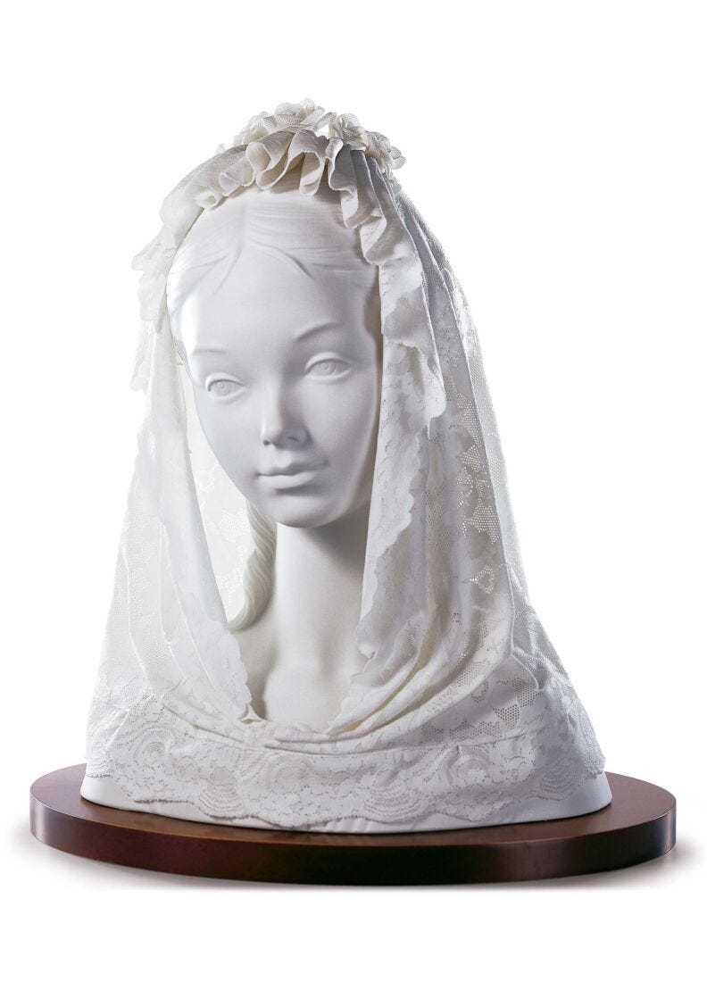 WHITE BUST WITH VEIL in Lladró