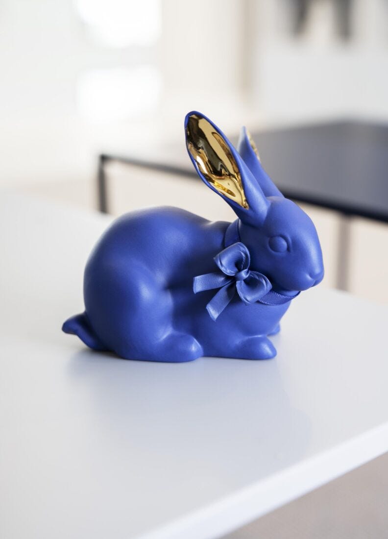 Attentive Bunny. Blue-Gold - Lladro-USA