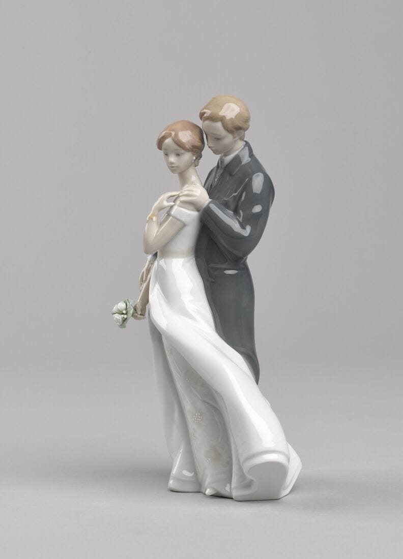 Everlasting Love Couple Figurine in Lladró