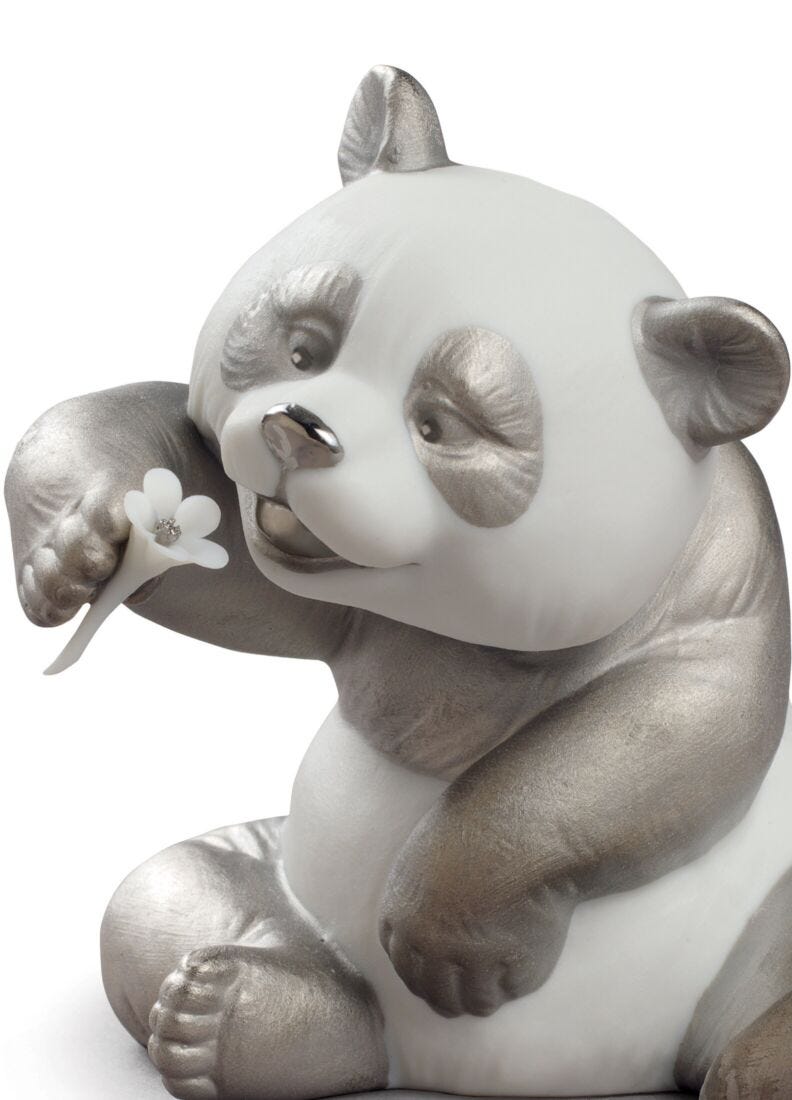 A Cheerful Panda Figurine. Silver Lustre in Lladró