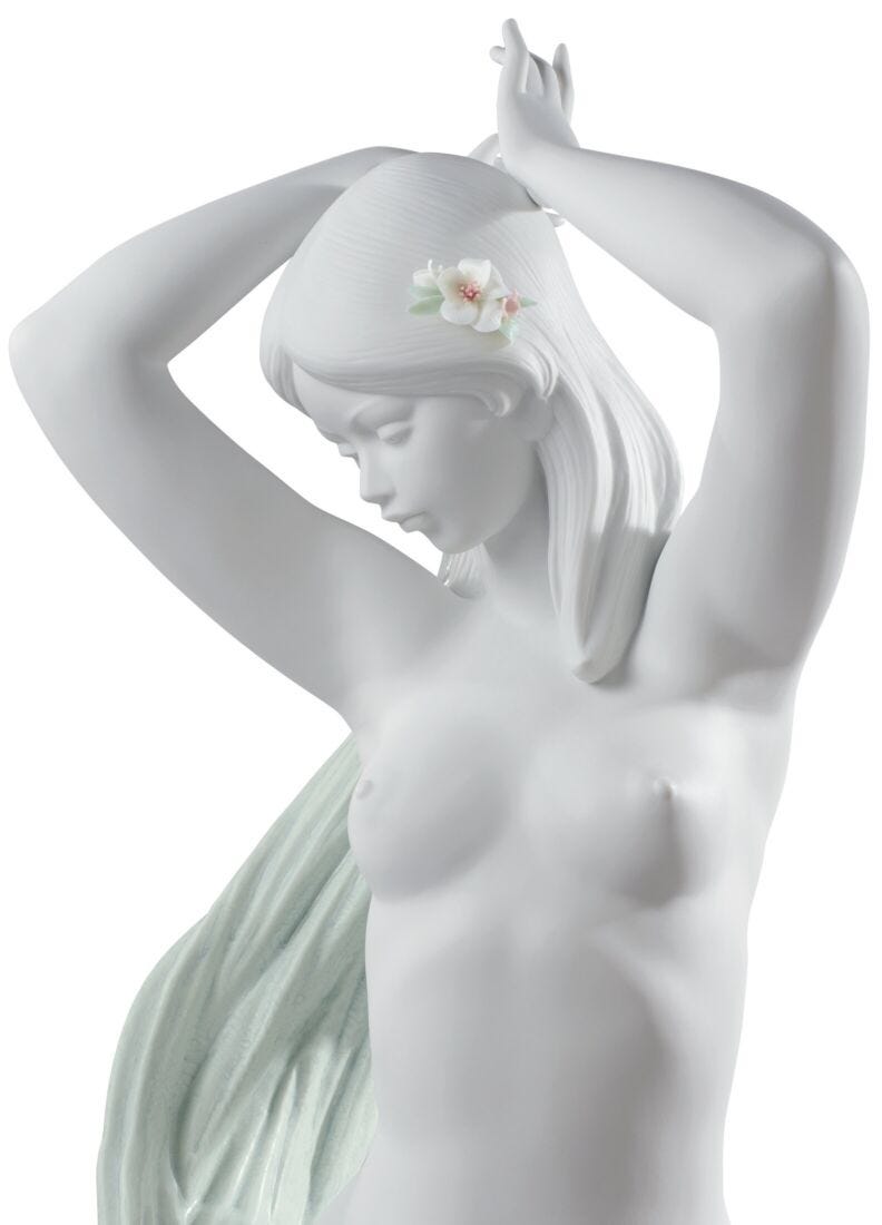 Venus Woman Figurine. White in Lladró
