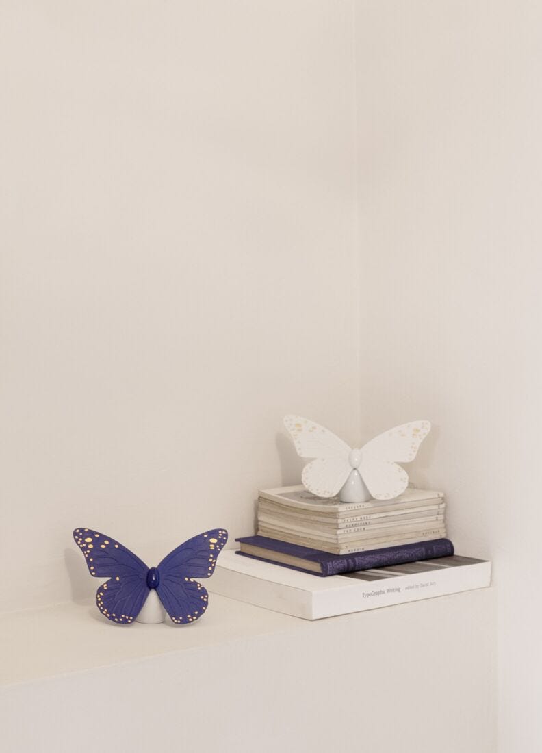 Butterfly Figurine. Golden Luster & Blue in Lladró