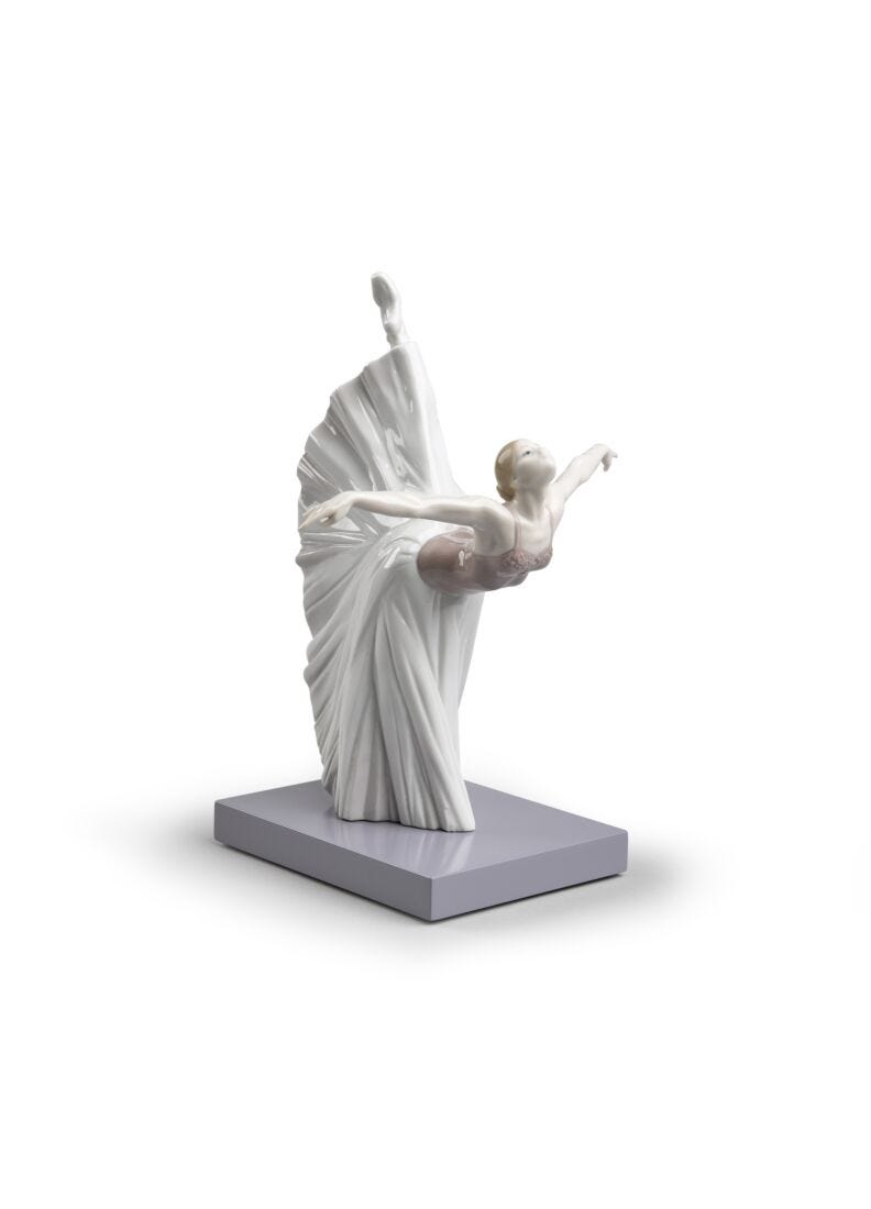 Giselle Arabesque Ballet Figurine in Lladró