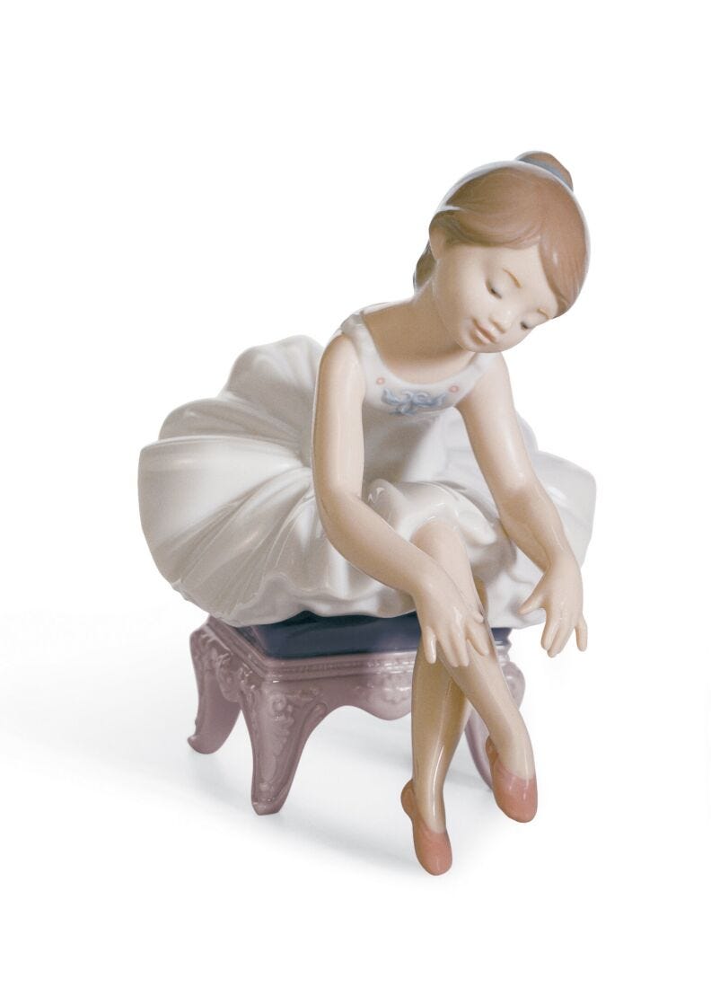 Little Ballerina I Girl Figurine - Lladro-India