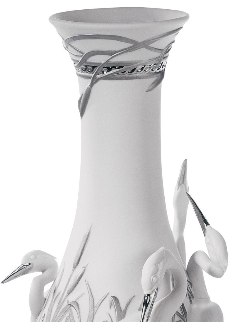 Herons' Realm Vase. Silver Lustre in Lladró