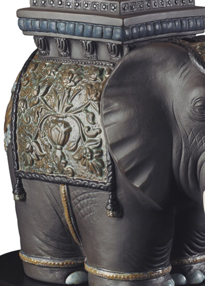 Lámpara de mesa Elefante de Siam (CE) en Lladró