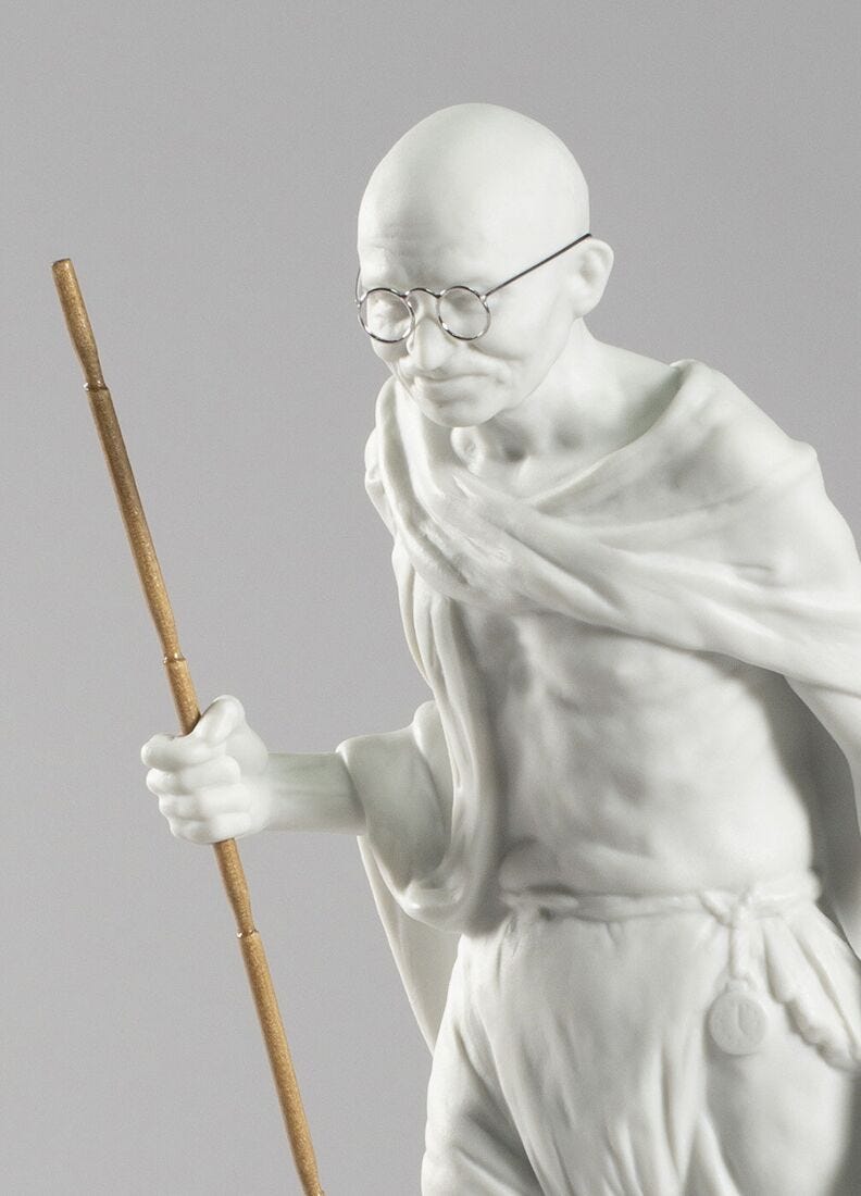 Figurina Mahatma Gandhi. Bianco in Lladró