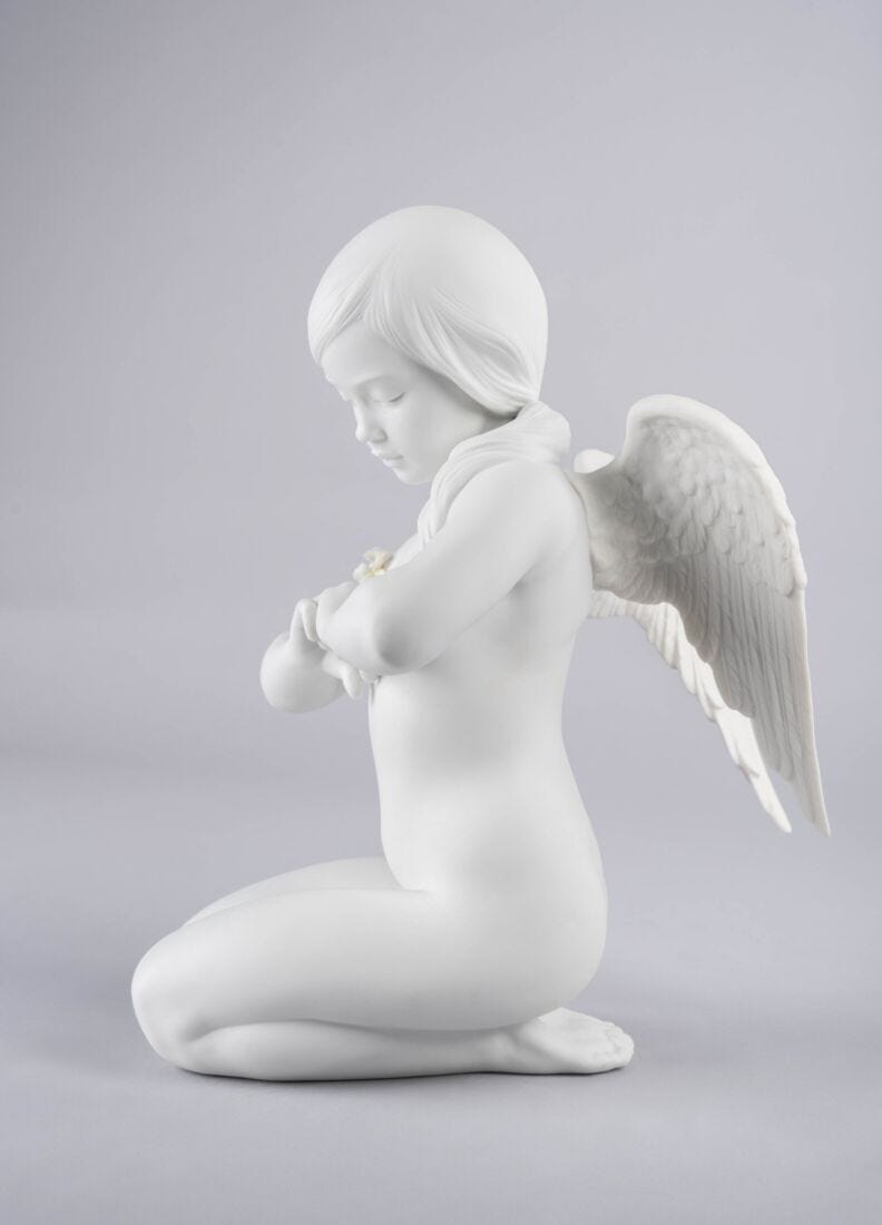 Heavenly Heart Angel Figurine in Lladró