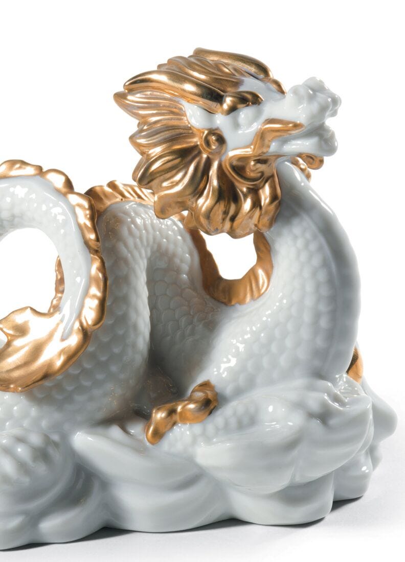 The Dragon Sculpture. Golden Lustre and White in Lladró