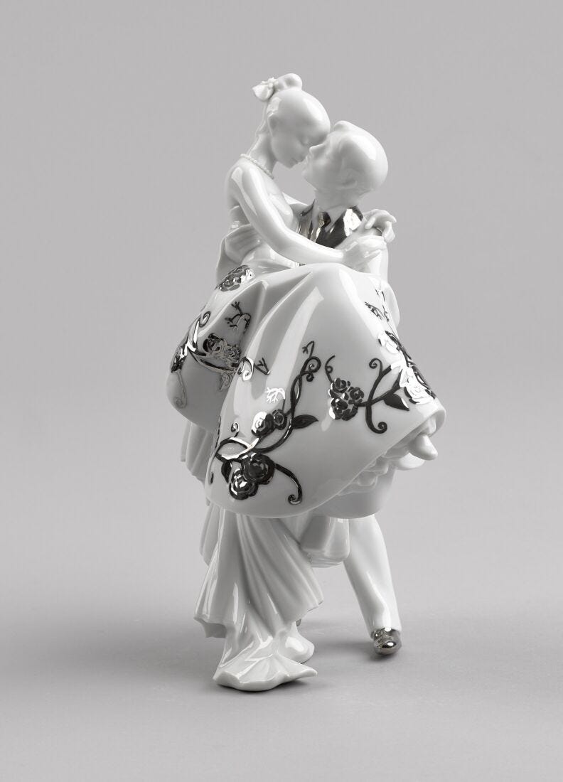 The Happiest Day Couple. Figurine. Silver luster in Lladró