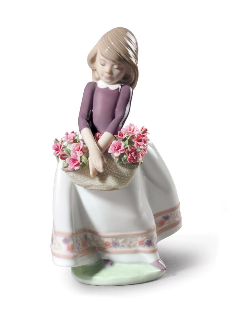 May Flowers Girl Figurine. Special Version in Lladró