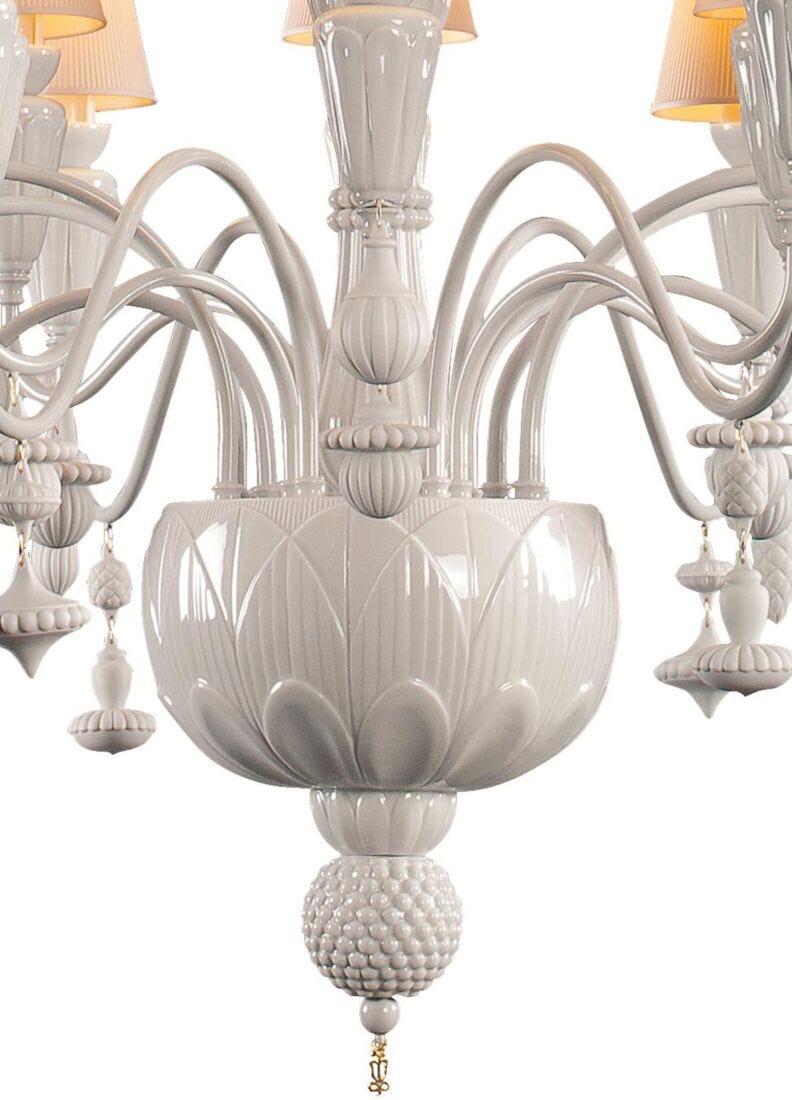 Ivy and Seed 16 Lights Chandelier. Medium Flat Model. White (CE/UK/CCC) in Lladró