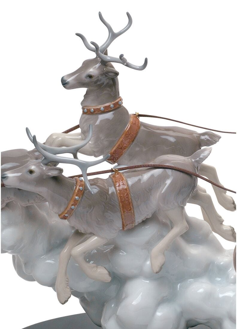 Santa's Midnight Ride Sleigh Figurine. Limited Edition in Lladró