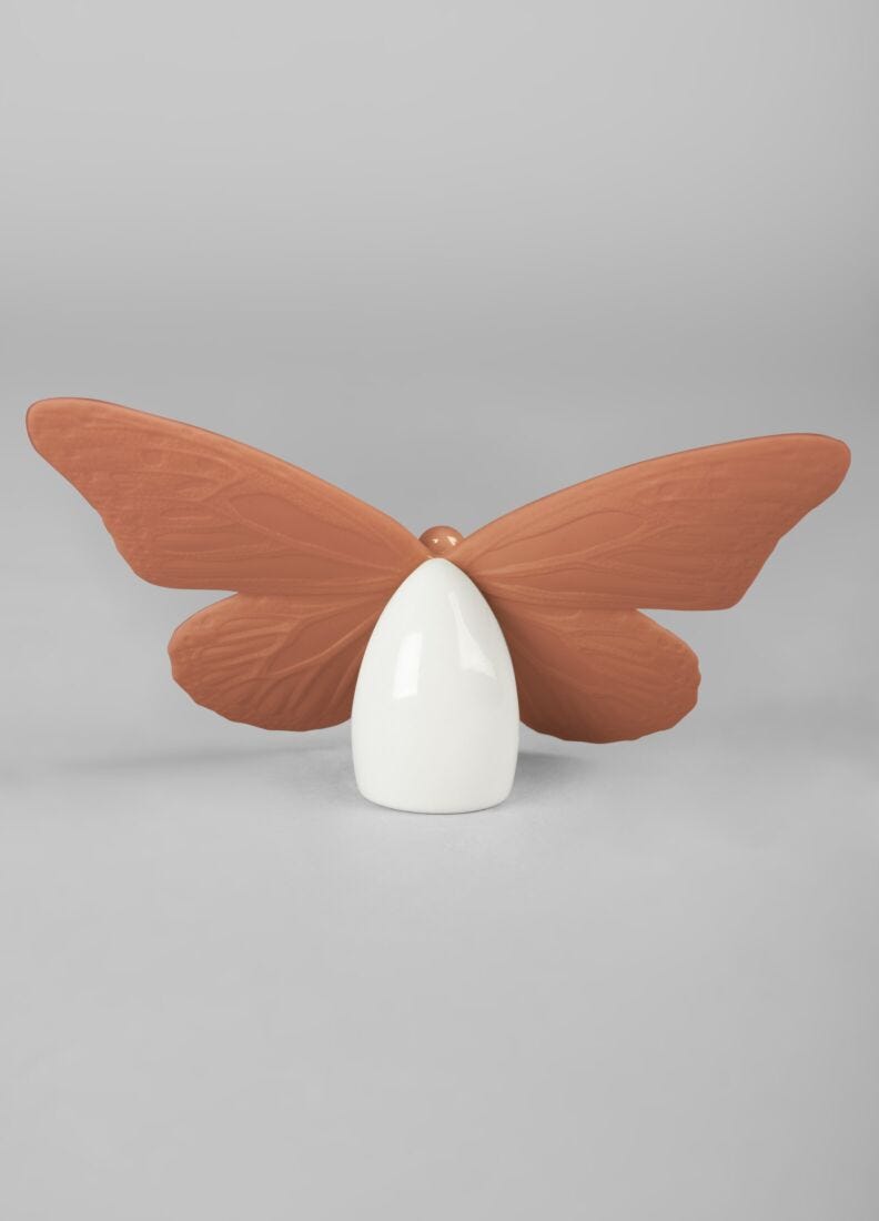 Figura Mariposa. Lustre oro y coral en Lladró