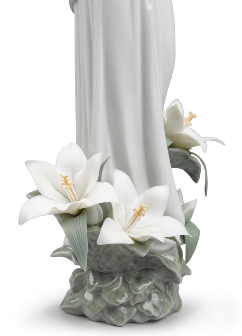 Madonna of The Flowers Figurine, 2 of 6