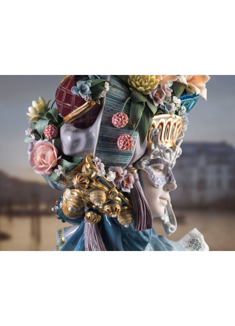 Venetian Fantasy woman Sculpture. Limited Edition in Lladró