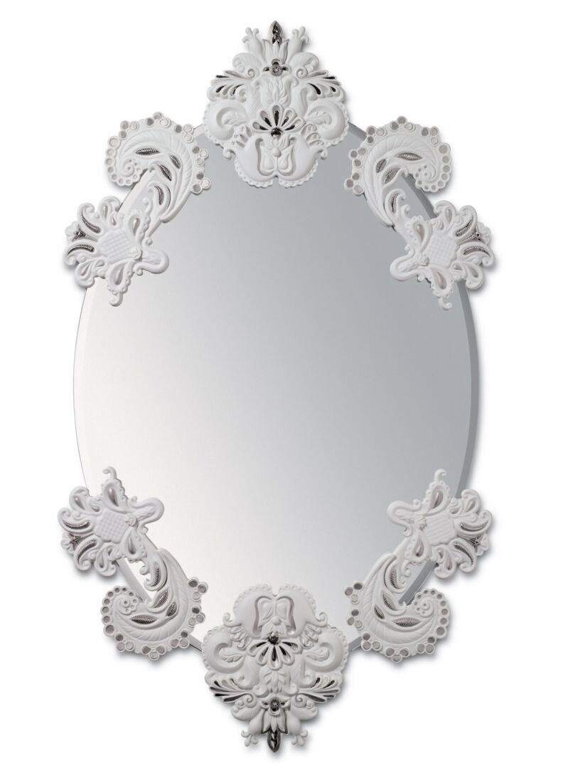Espejo de pared ovalado sin marco. Lustre plata y blanco. Serie limitada en Lladró
