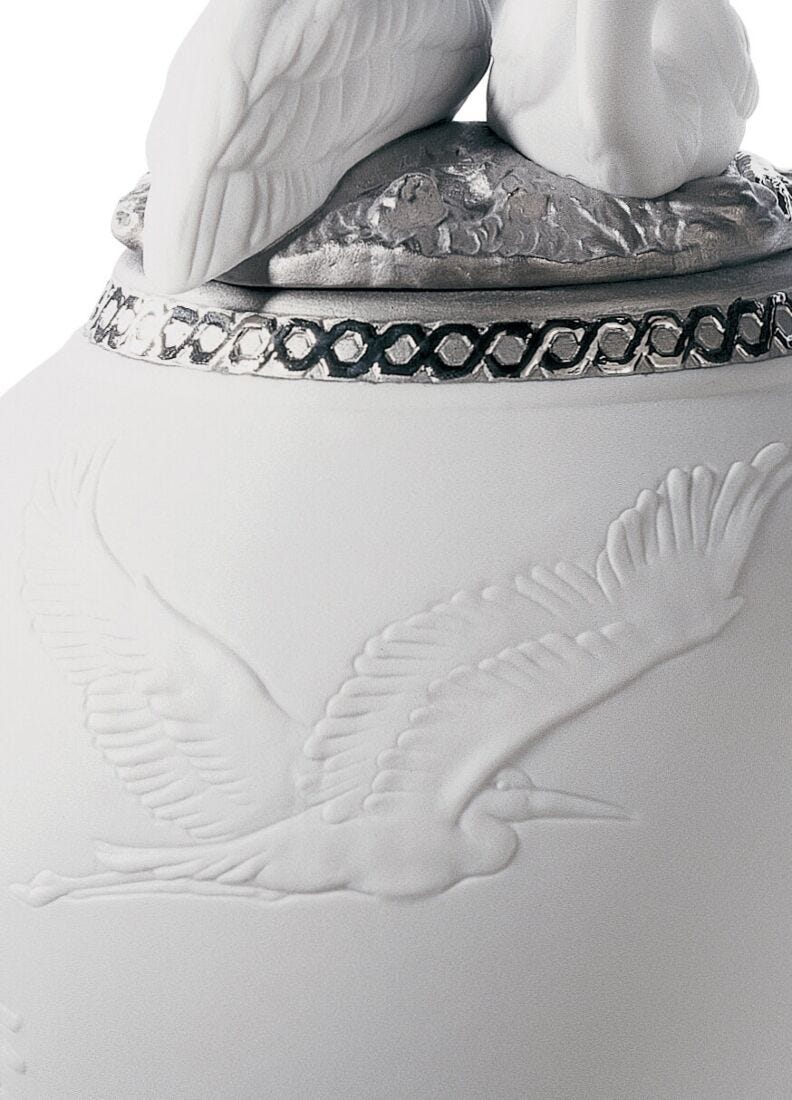 Herons Realm Covered Vase Figurine. Silver Lustre in Lladró