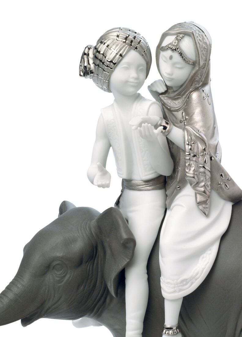 Figura Niños hindúes sobre elefante. Lustre plata en Lladró