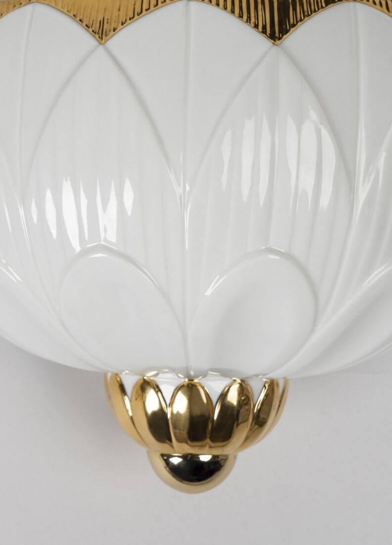 Ivy & Seed Wall Sconce. White and Gold. (US) in Lladró