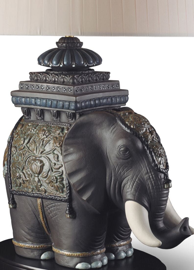 Lámpara de mesa Elefante de Siam (CE) en Lladró