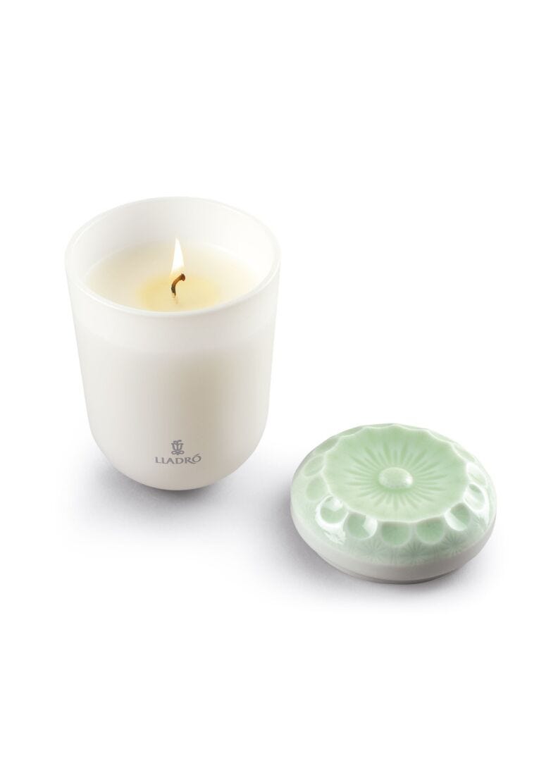 Echoes of Nature Candle. On The Prairie Scent in Lladró