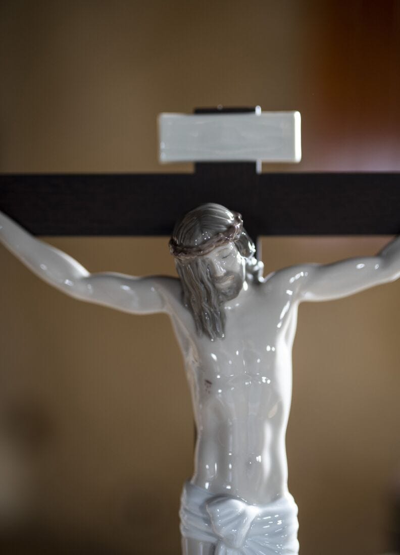 Our Savior Crucifix Figurine Tabletop | Lladró® USA